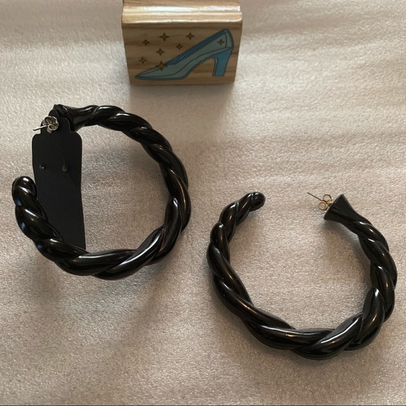 Vintage Boho Chucky Twist Plastic Pave Hoop Earrings - Picture 6 of 9